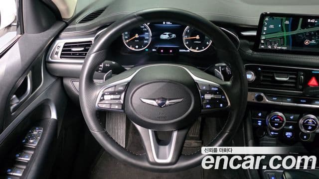 Genesis G70 2022 — ფოტო 13/20