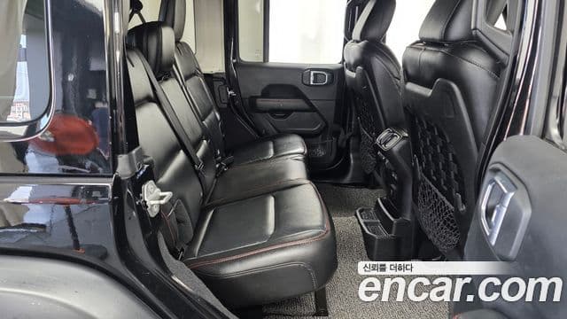 Jeep Wrangler 2021 — Фото 11/20