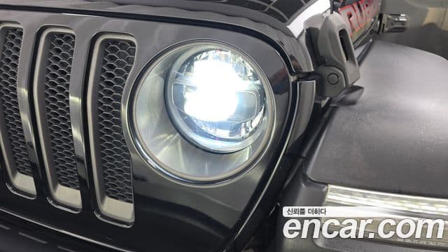 Jeep Wrangler 2021 — ფოტო 11/30