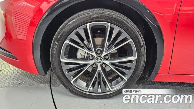 Toyota Prius 2024 — ფოტო 5/20
