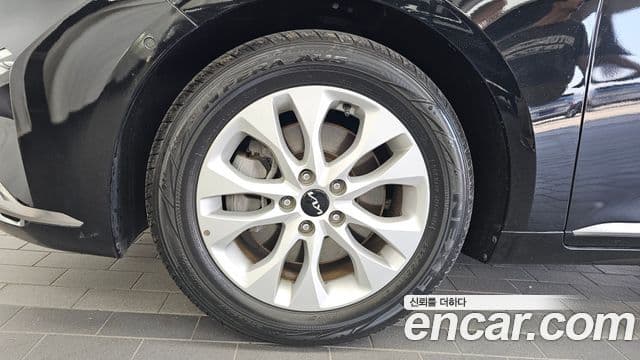 Kia K8 2021 — ფოტო 5/20