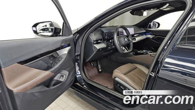 BMW 5 Series 2024 — Şəkil 10/20