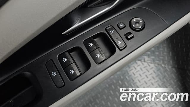 Hyundai The New Avante Hybrid 2022 — ფოტო 6/31