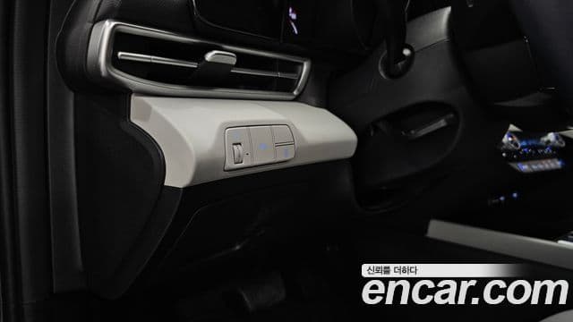 Hyundai The New Avante Hybrid 2022 — ფოტო 15/31