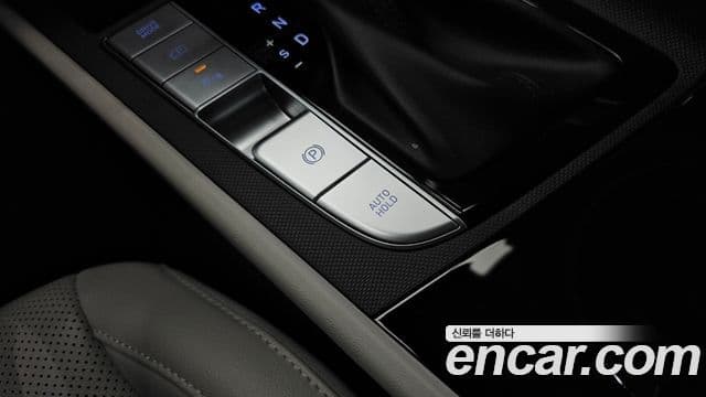 Hyundai The New Avante Hybrid 2022 — ფოტო 9/31