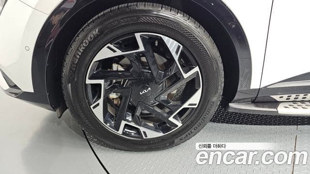 Kia Sportage 2022 — ფოტო 4/20