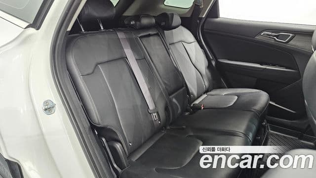 Kia Sportage 2022 — ფოტო 10/20