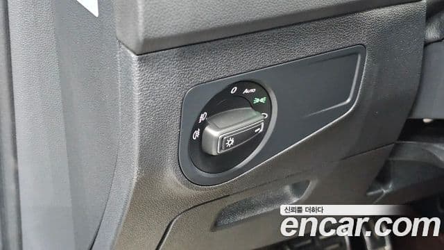 Volkswagen Tiguan 2018 — Photo 21/30