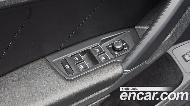 Volkswagen Tiguan 2018 — Photo 29/30