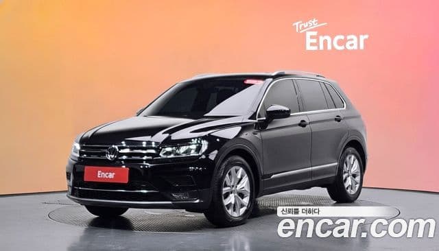 Volkswagen Tiguan 2018 — Photo 13/30
