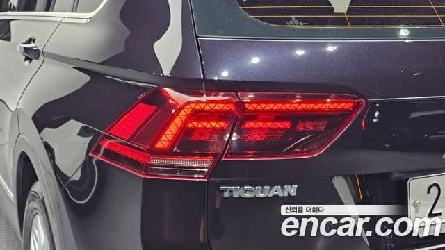 Volkswagen Tiguan 2018 — Photo 26/30