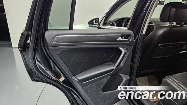 Volkswagen Tiguan 2018 — Photo 30/30
