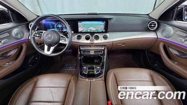Mercedes-Benz E-Class 2019 — Фото 7/20