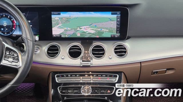 Mercedes-Benz E-Class 2019 — Фото 14/20
