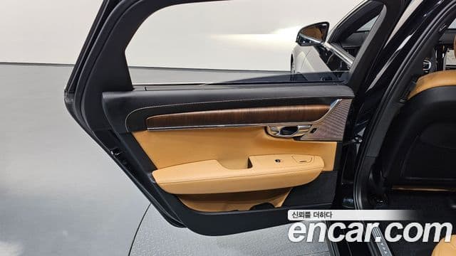 Volvo S90 2022 — Şəkil 7/39