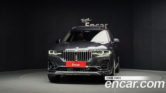 BMW X7 2022 — Фото 3/20