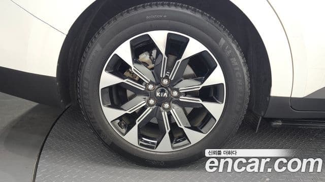 Kia Carnival 2020 — Фото 5/20