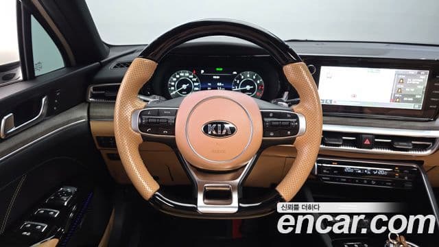 Kia K5 2020 — ფოტო 13/20