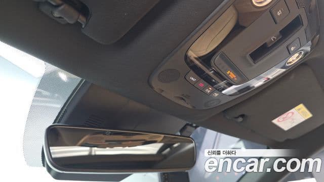 Kia K5 2020 — ფოტო 18/20