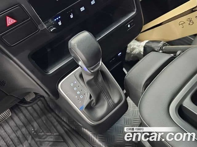 Hyundai Staria 2025 — Şəkil 6/20