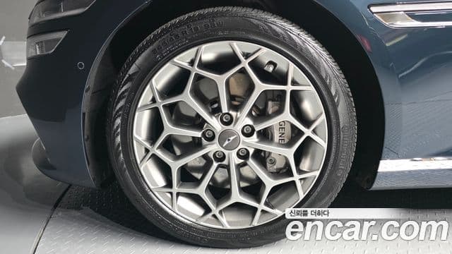 Genesis G80 2022 — Photo 5/20