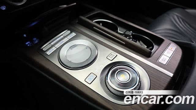 Genesis G80 2022 — Photo 18/20