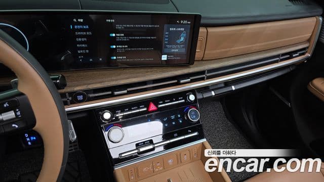 Hyundai Santa Fe 2025 — Фото 14/20
