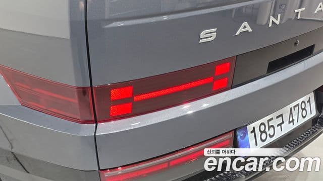 Hyundai Santa Fe 2025 — Şəkil 18/30