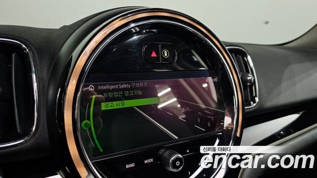 Mini Cooper Countryman 2021 — ფოტო 13/20