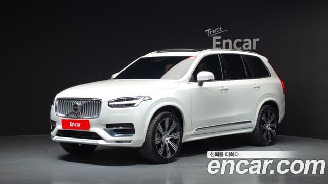 Volvo XC90 2025 — ფოტო 1/20
