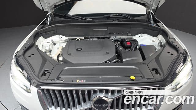 Volvo XC90 2025 — ფოტო 6/20