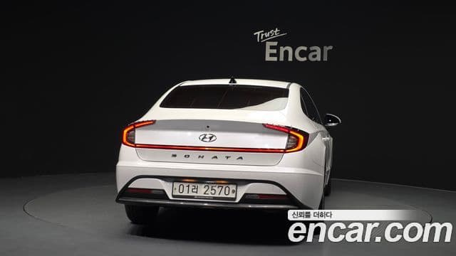 Hyundai Sonata 2019 — Фото 4/20