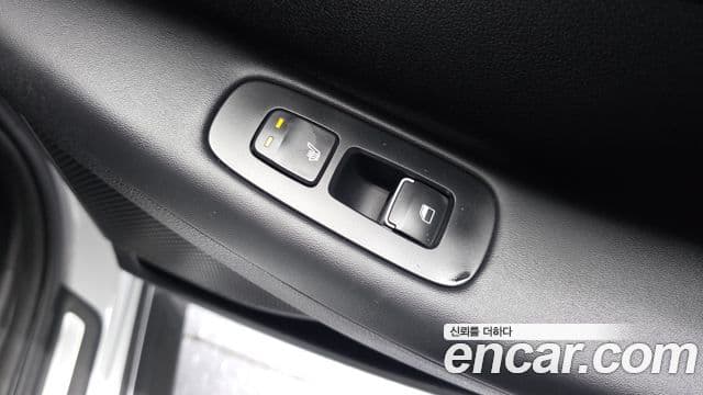 Hyundai Sonata 2019 — Фото 18/20