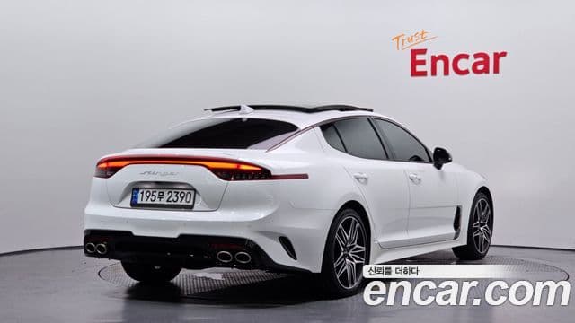 Kia Stinger 2022 — Şəkil 2/20