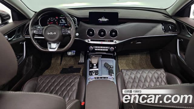Kia Stinger 2022 — Şəkil 7/20