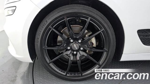 Genesis G70 2022 — ფოტო 4/20