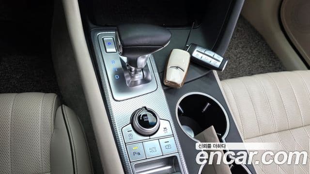 Genesis G70 2022 — ფოტო 8/20