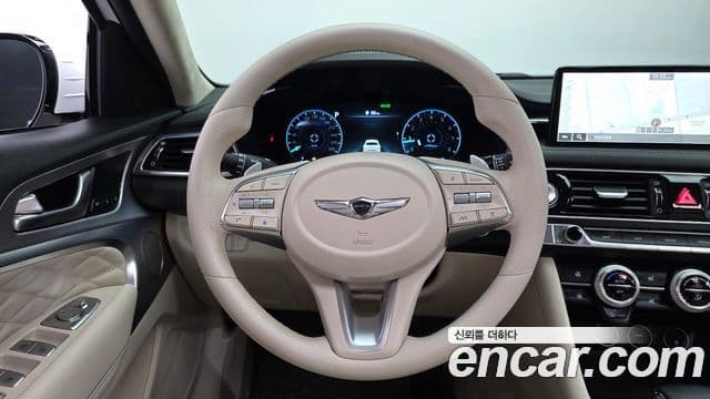 Genesis G70 2022 — ფოტო 13/20