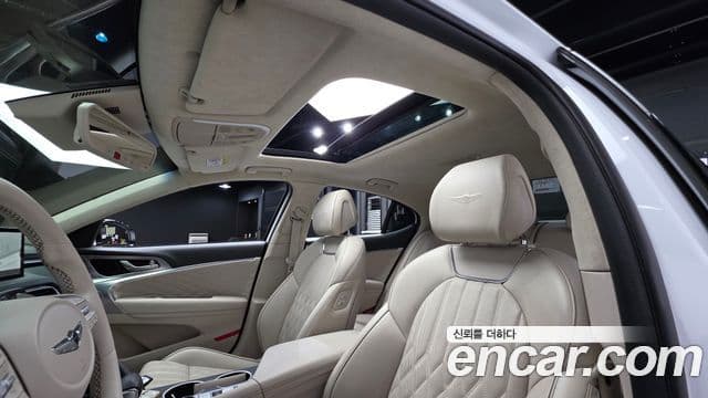 Genesis G70 2022 — ფოტო 18/20