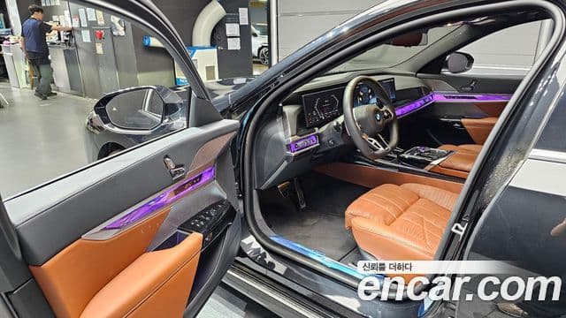 BMW 7 Series 2025 — ფოტო 10/20