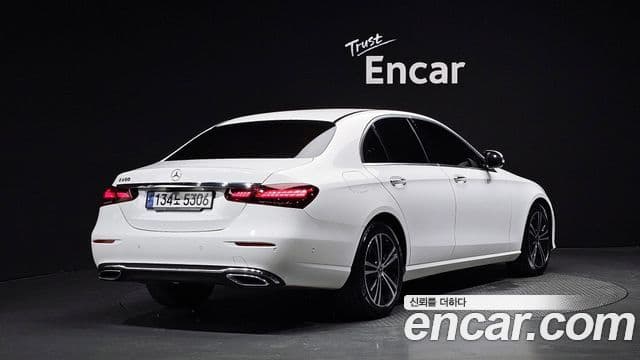 Mercedes-Benz E-Class 2020 — Фото 2/20