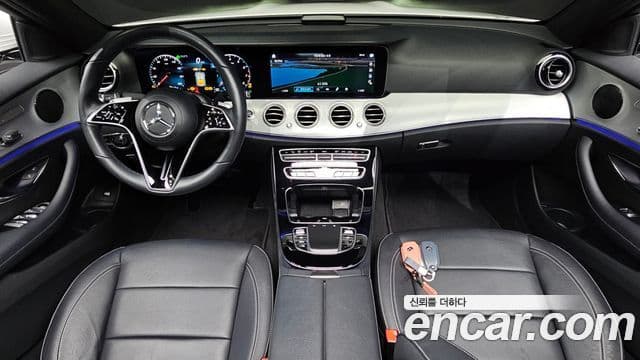 Mercedes-Benz E-Class 2020 — Фото 7/20
