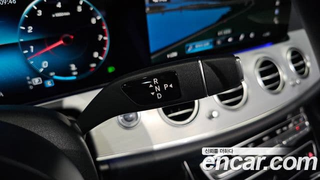 Mercedes-Benz E-Class 2020 — Фото 9/20