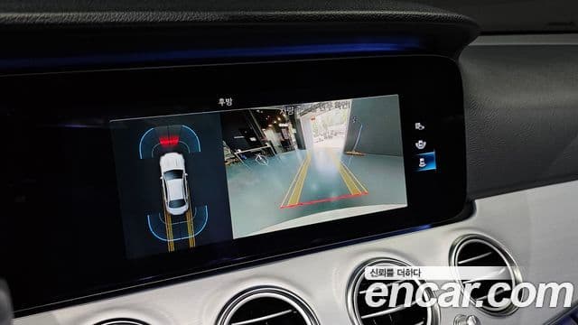 Mercedes-Benz E-Class 2020 — Фото 16/20