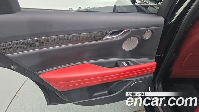 Genesis G80 2022 — Photo 24/32