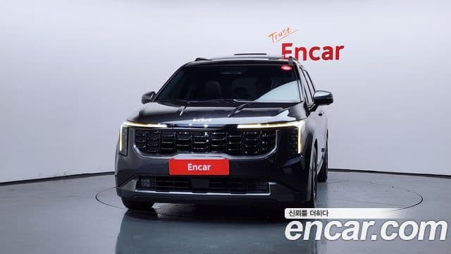 Kia Carnival 2023 — ფოტო 3/20