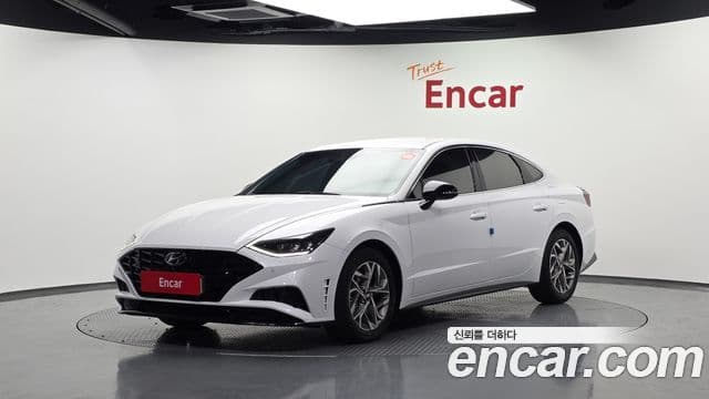 Hyundai Sonata 2022 — Фото 1/20