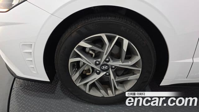 Hyundai Sonata 2022 — Фото 5/20