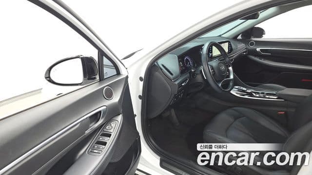 Hyundai Sonata 2022 — Фото 10/20