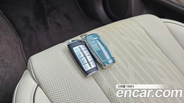 Genesis GV80 2023 — Şəkil 18/20